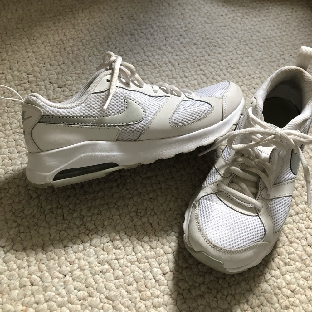 White Nike Air